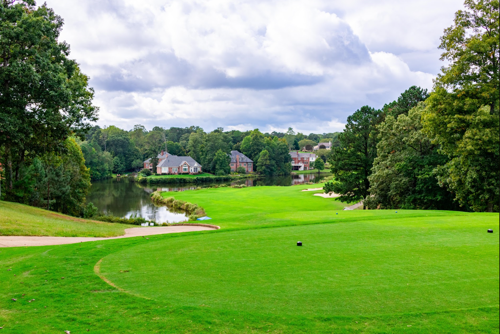 Blue Heron course and clubhouse at Ford's Colony Country Club